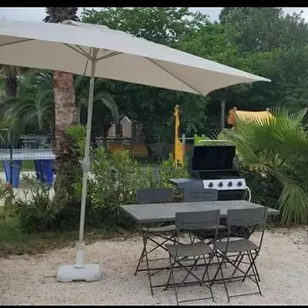 Campsite Le Clos Du Thym -