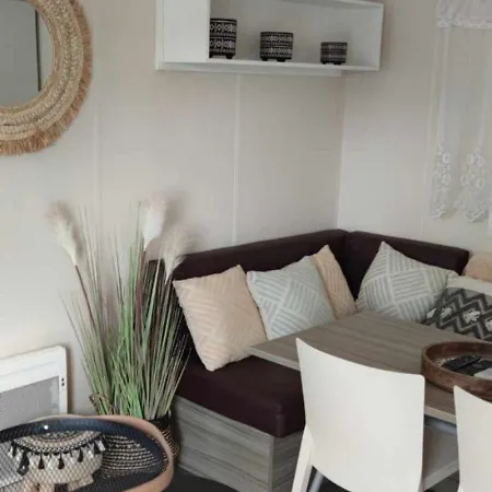 Le Clos Du Thym - *