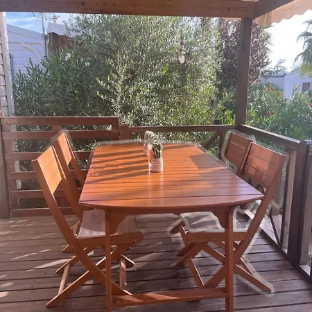 Le Clos Du Thym - *